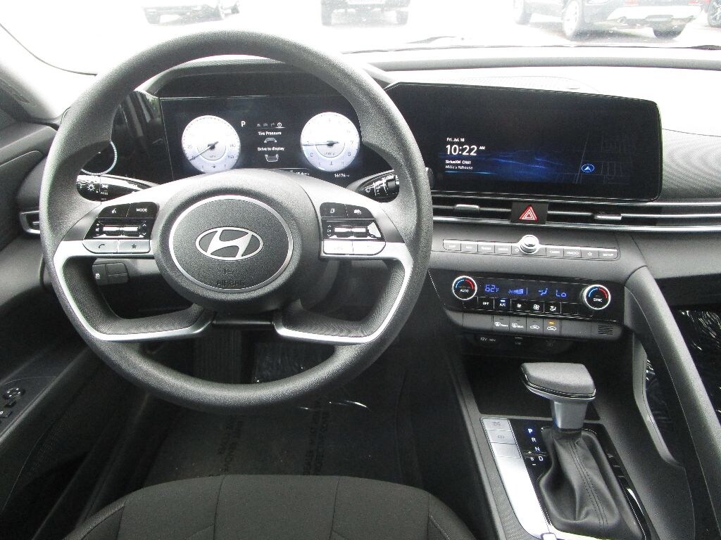 Used 2024 Hyundai Elantra SEL Sedan