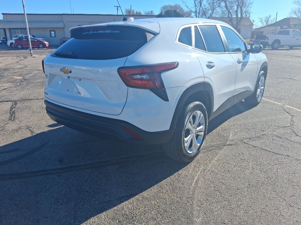 Used 2025 Chevrolet Trax LS Sport Utility