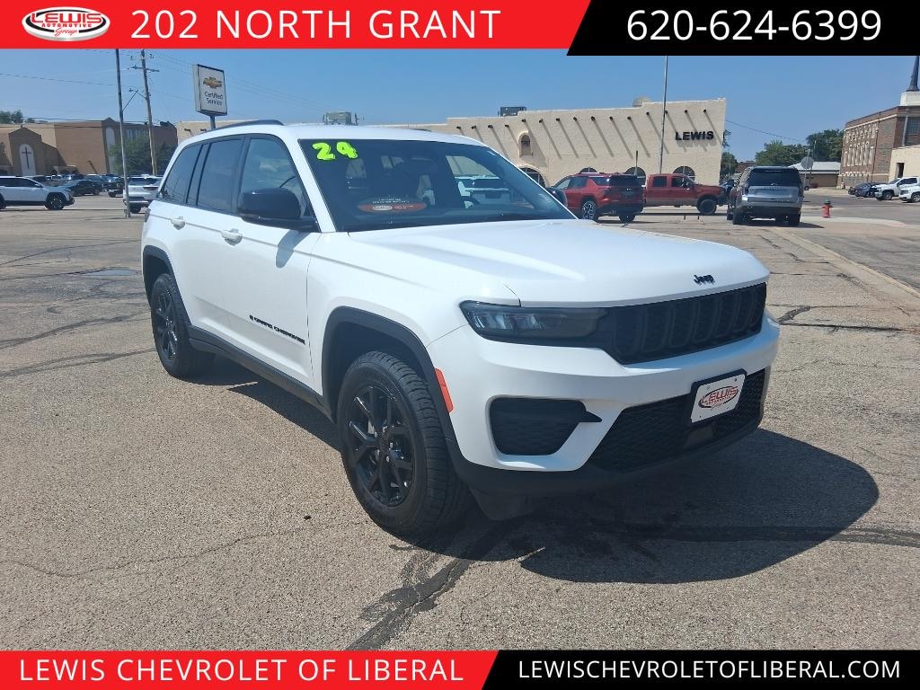 Used 2024 Jeep Grand Cherokee Altitude SUV