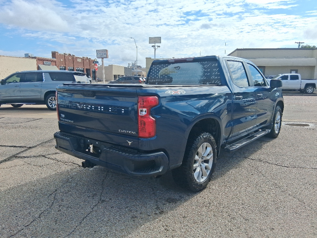 Used 2022 Chevrolet Silverado Custom Truck Crew Cab