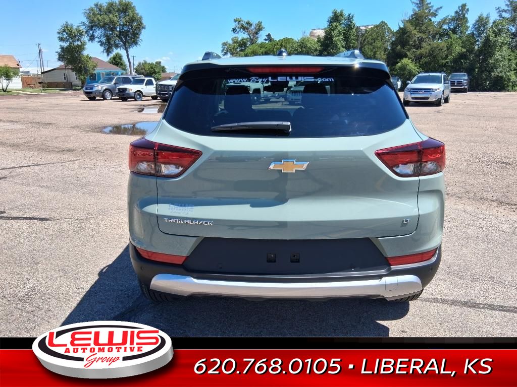 2026 Chevrolet Trailblazer LT photo 4