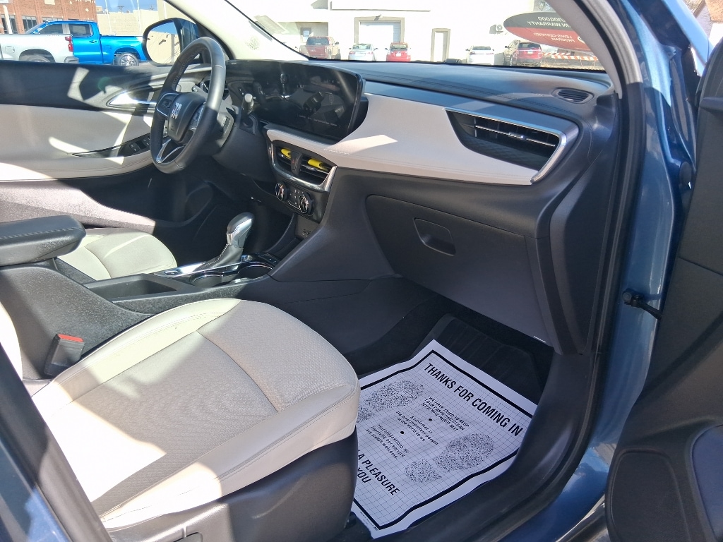 Used 2025 Buick Encore GX Preferred SUV