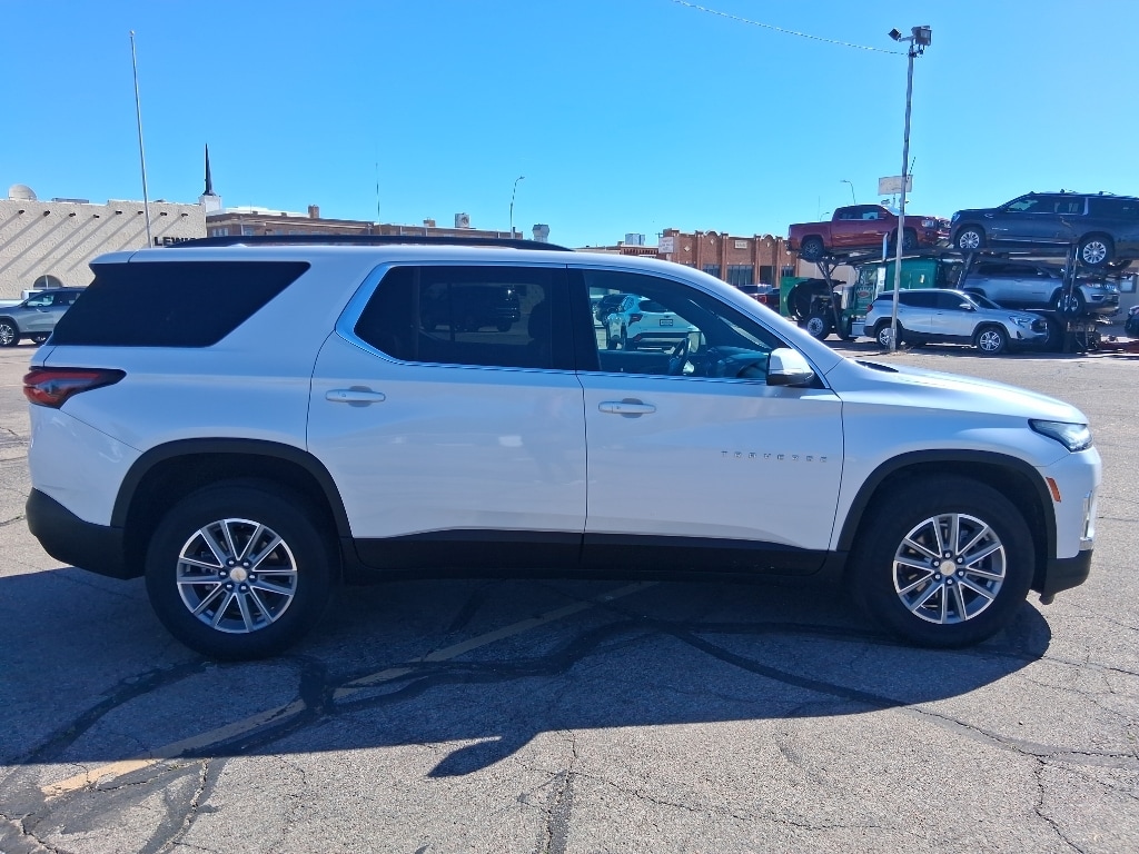 Used 2023 Chevrolet Traverse LT Cloth SUV