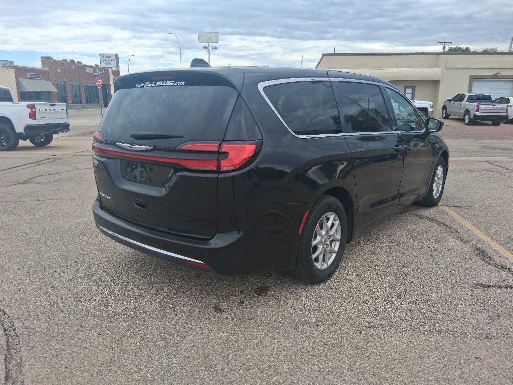 Used 2023 Chrysler Pacifica Touring L Van Passenger Van