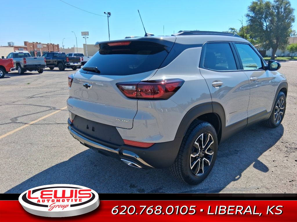 2026 Chevrolet Trailblazer ACTIV photo 2