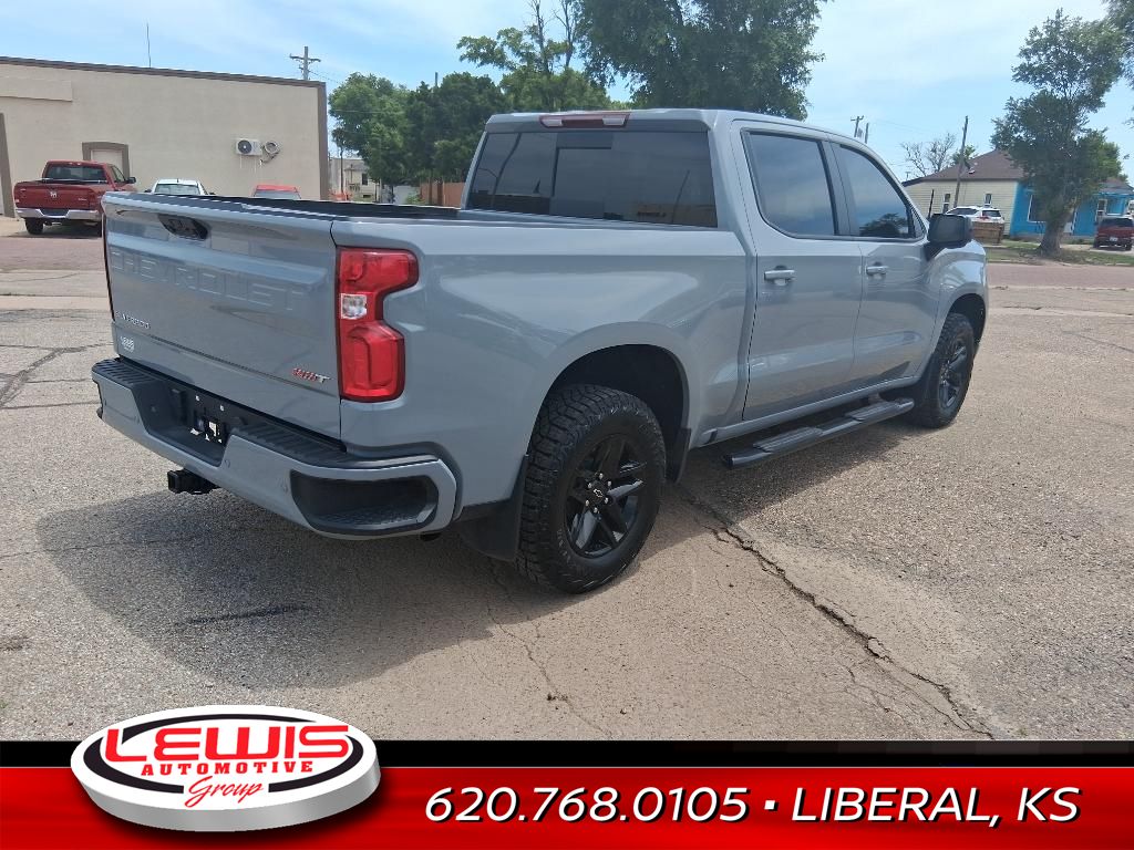 2024 Chevrolet Silverado RST photo 3