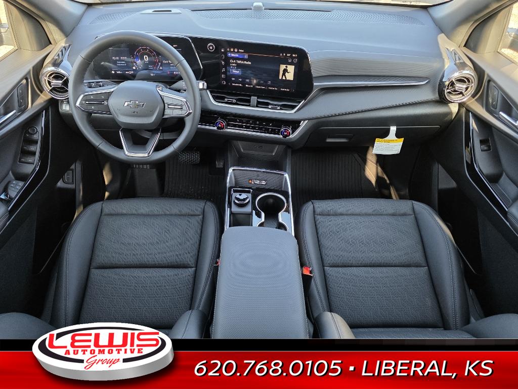 2026 Chevrolet Equinox LT photo 2