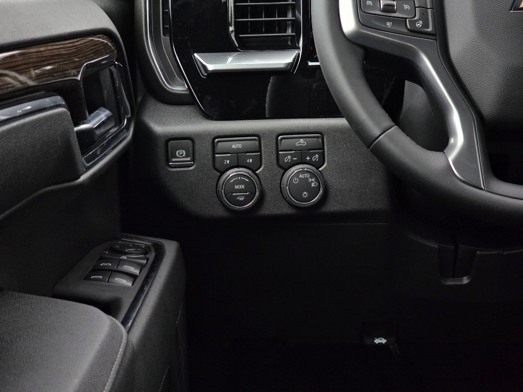 2026 Chevrolet Silverado 1500 LT - Photo 9