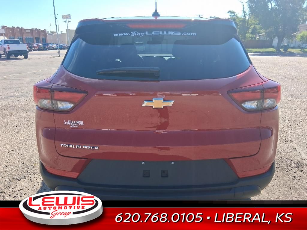 2026 Chevrolet Trailblazer LS photo 4