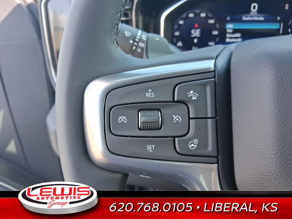 2025 Chevrolet Silverado 1500 LTZ photo 4