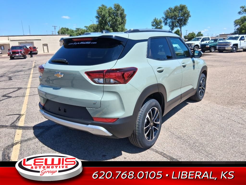 2026 Chevrolet Trailblazer LT photo 3