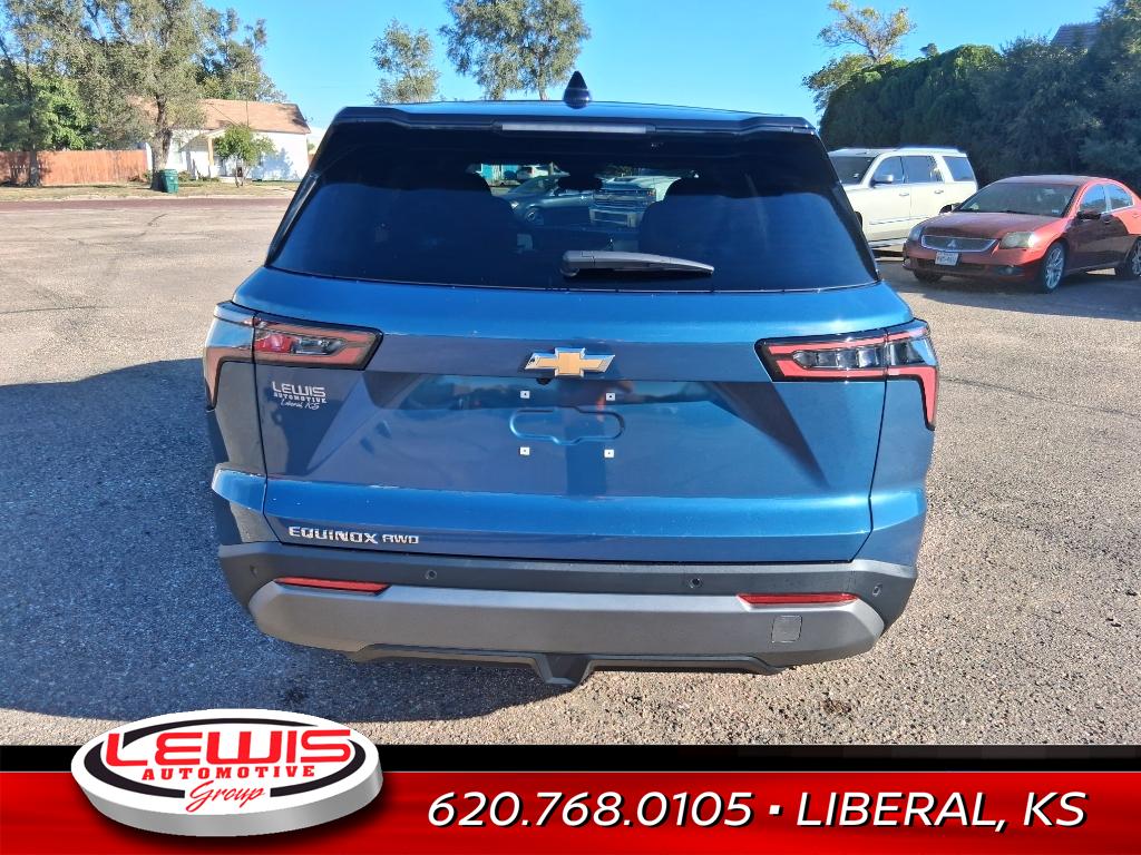 2026 Chevrolet Equinox LT photo 4