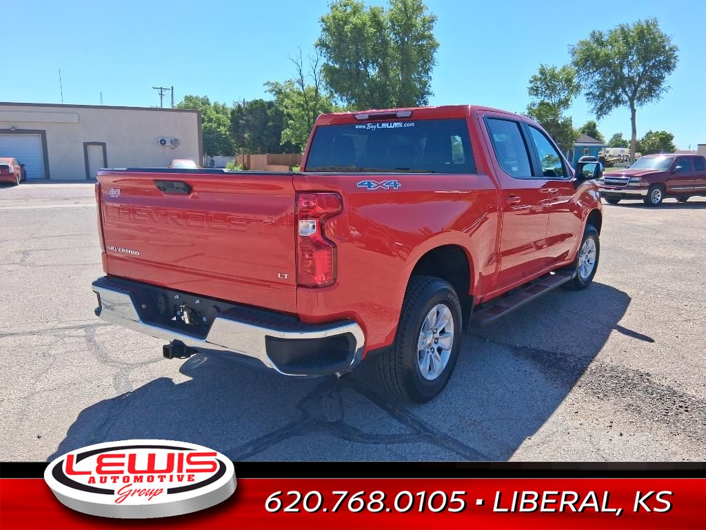 2025 Chevrolet Silverado 1500 LT photo 3