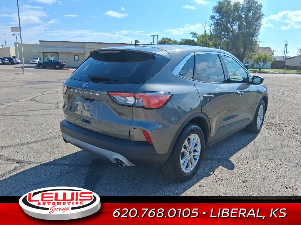 2022 Ford Escape SE photo 3