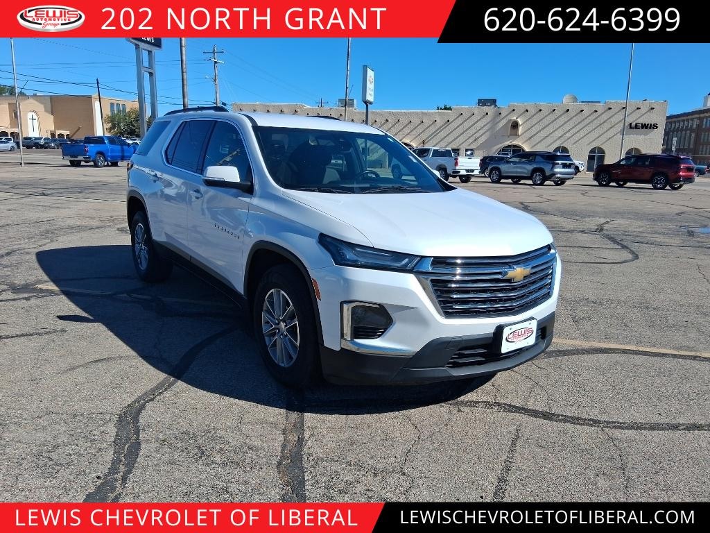 Used 2023 Chevrolet Traverse LT Cloth SUV