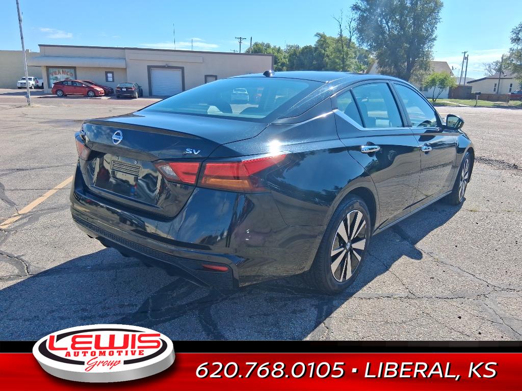 2022 Nissan Altima 2.5 SV photo 2