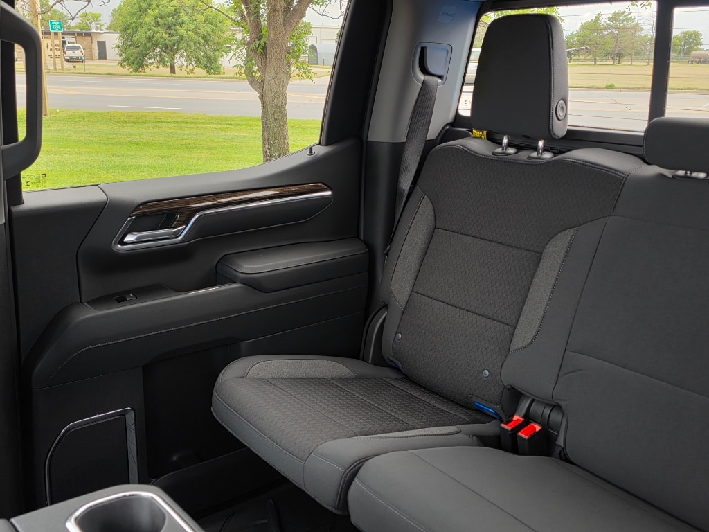 2026 Chevrolet Silverado 1500 LT - Photo 18