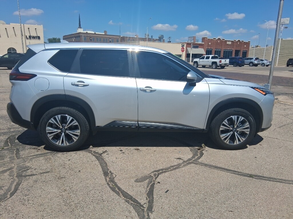 Used 2022 Nissan Rogue SV SUV