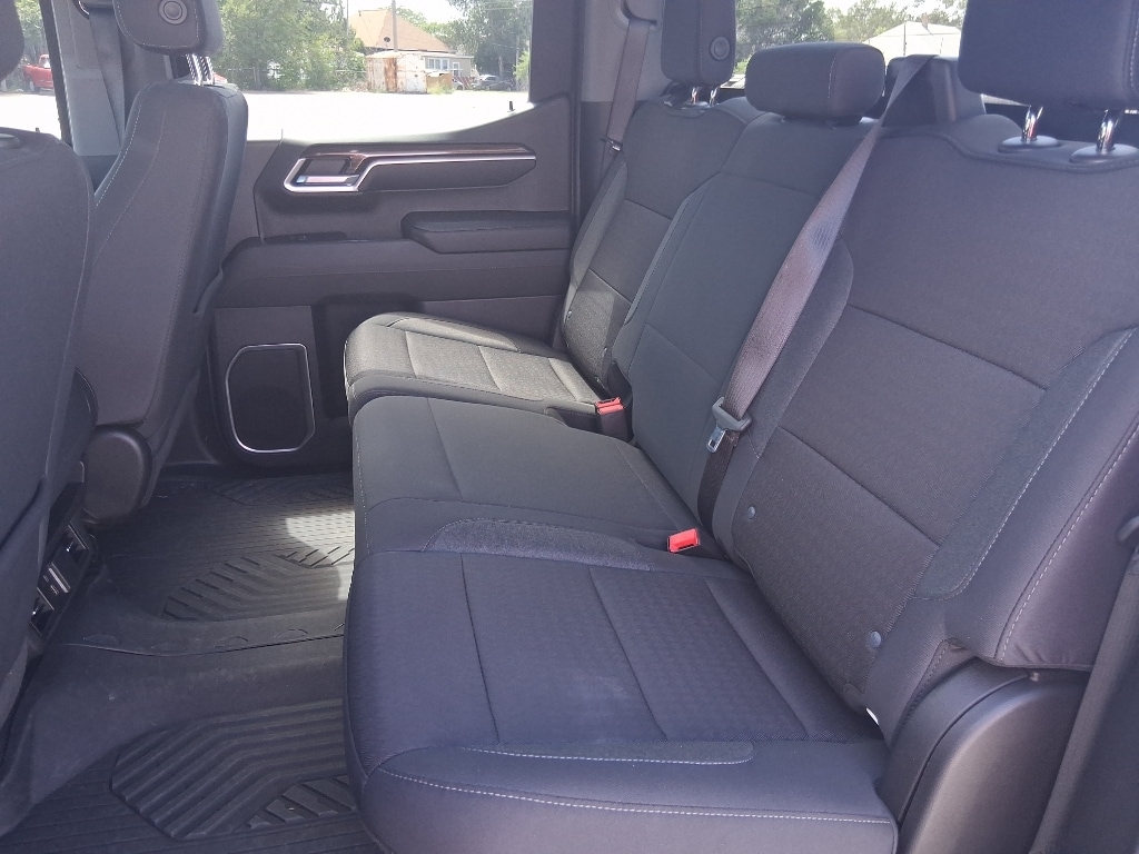 2024 Chevrolet Silverado 1500 LT - Photo 11