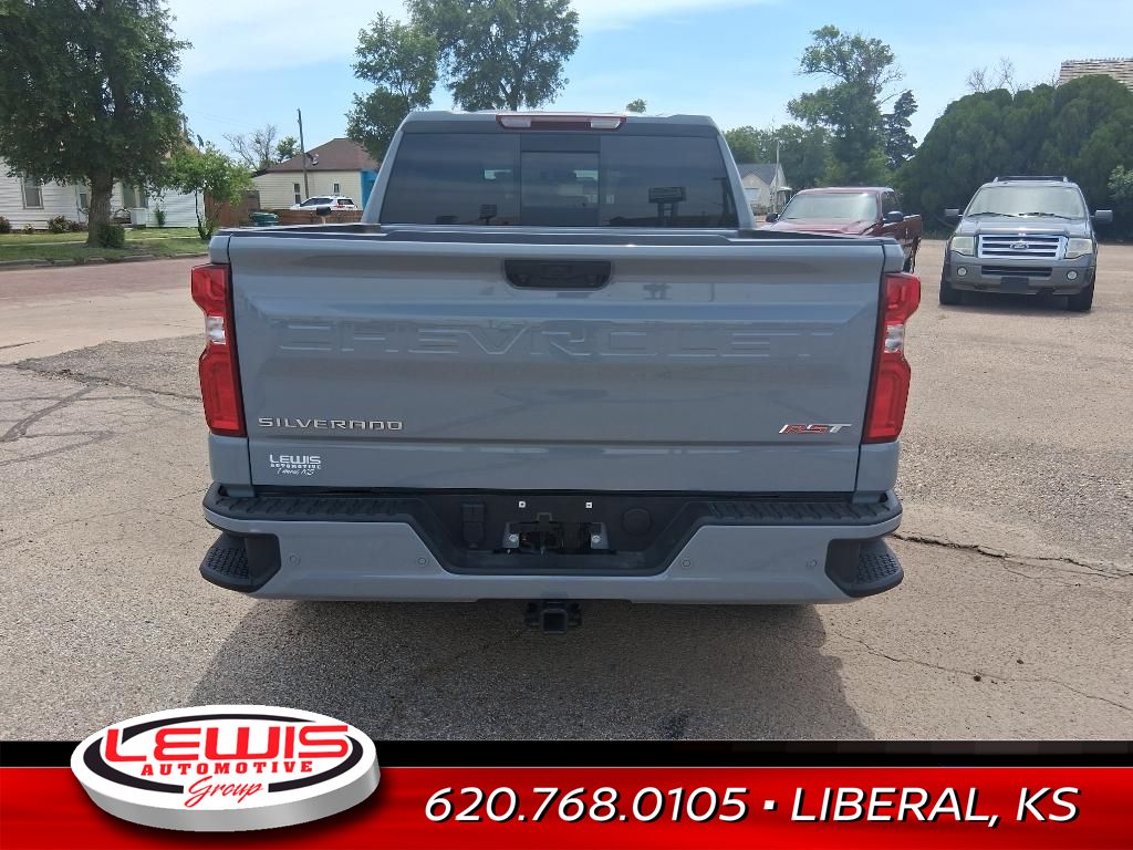 2024 Chevrolet Silverado RST photo 4