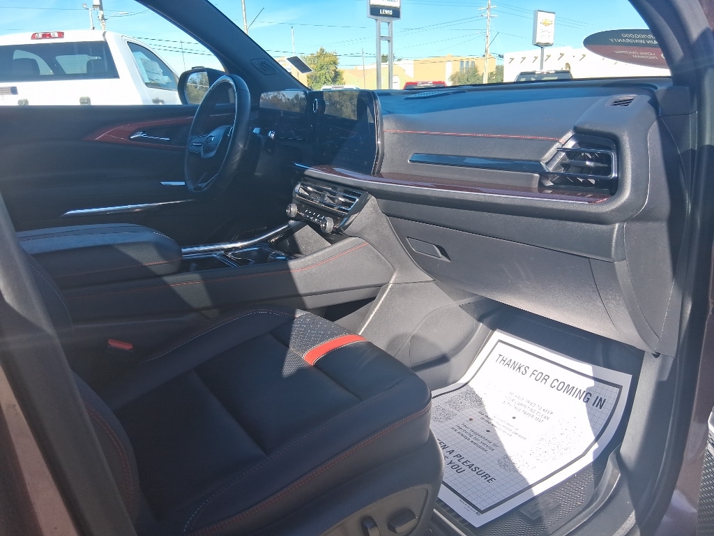 Used 2024 Chevrolet Traverse FWD RS SUV