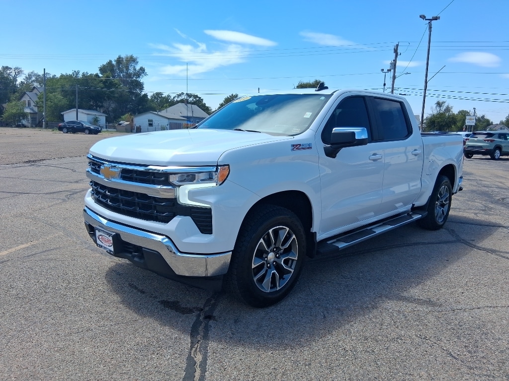 2024 Chevrolet Silverado 1500 LT - Photo 7