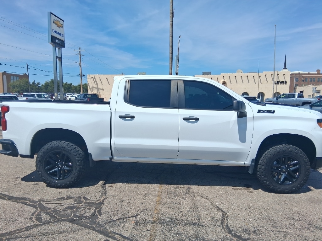 Used 2023 Chevrolet Silverado Custom Trail Boss Truck Crew Cab