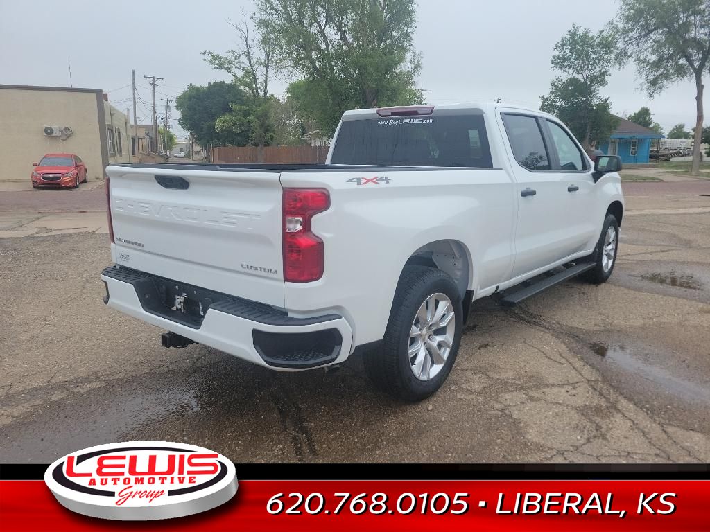 2025 Chevrolet Silverado 1500 Custom photo 4