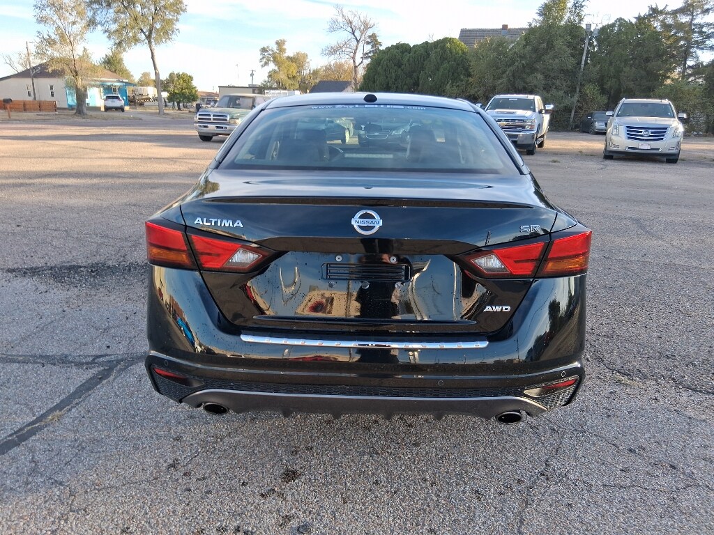 2020 Nissan Altima 2.5 SR photo 4