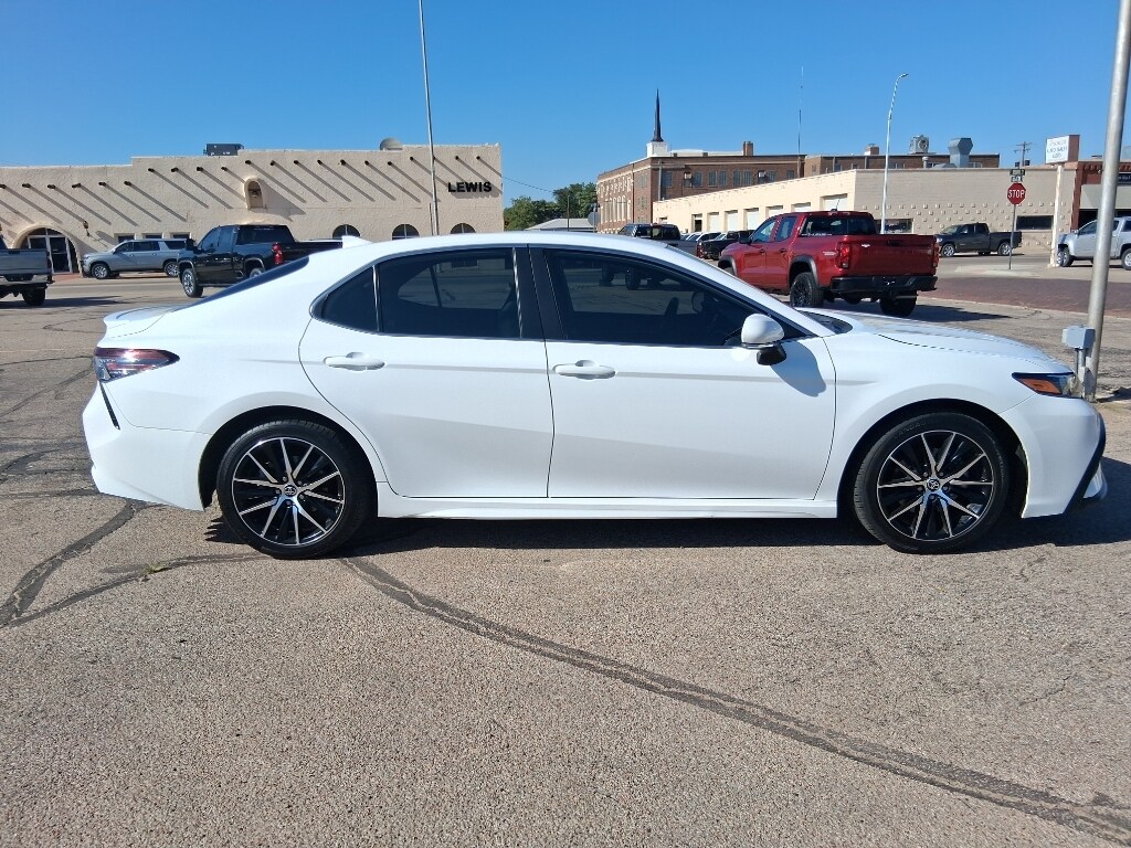 Used 2024 Toyota Camry SE Sedan