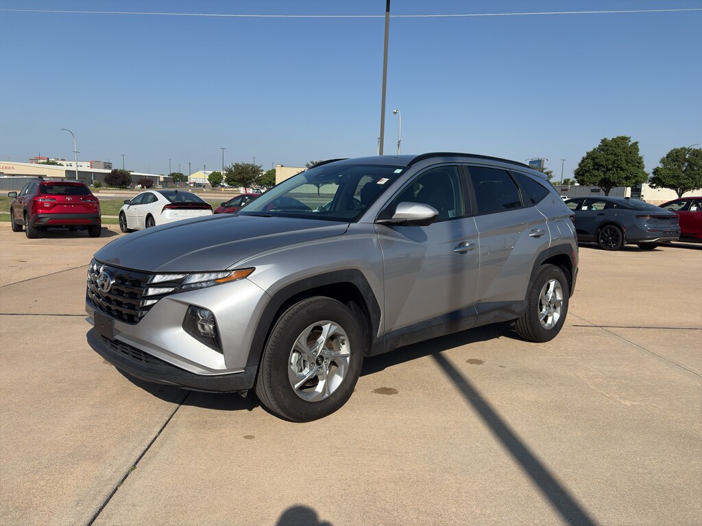 2024 Hyundai Tucson SEL photo 2