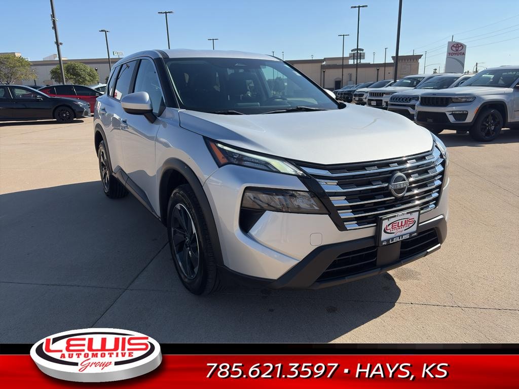 Used 2024 Nissan Rogue SV SUV