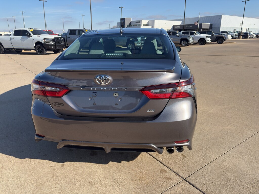Used 2022 Toyota Camry SE Sedan