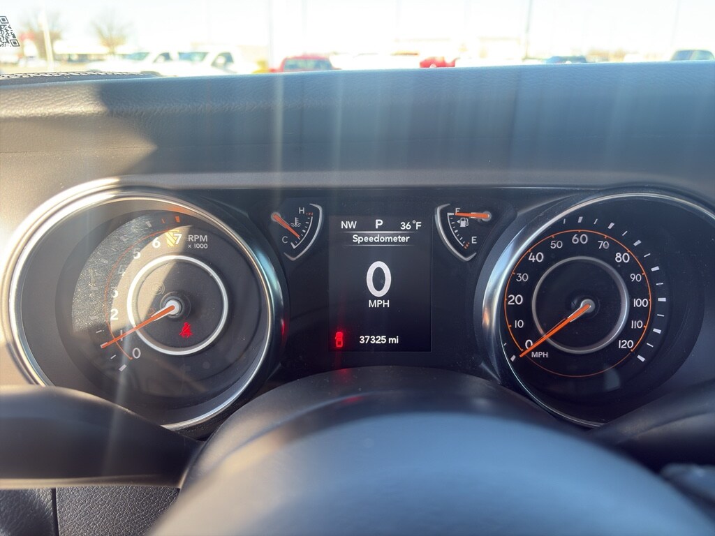 Used 2022 Jeep Gladiator Willys Truck Crew Cab