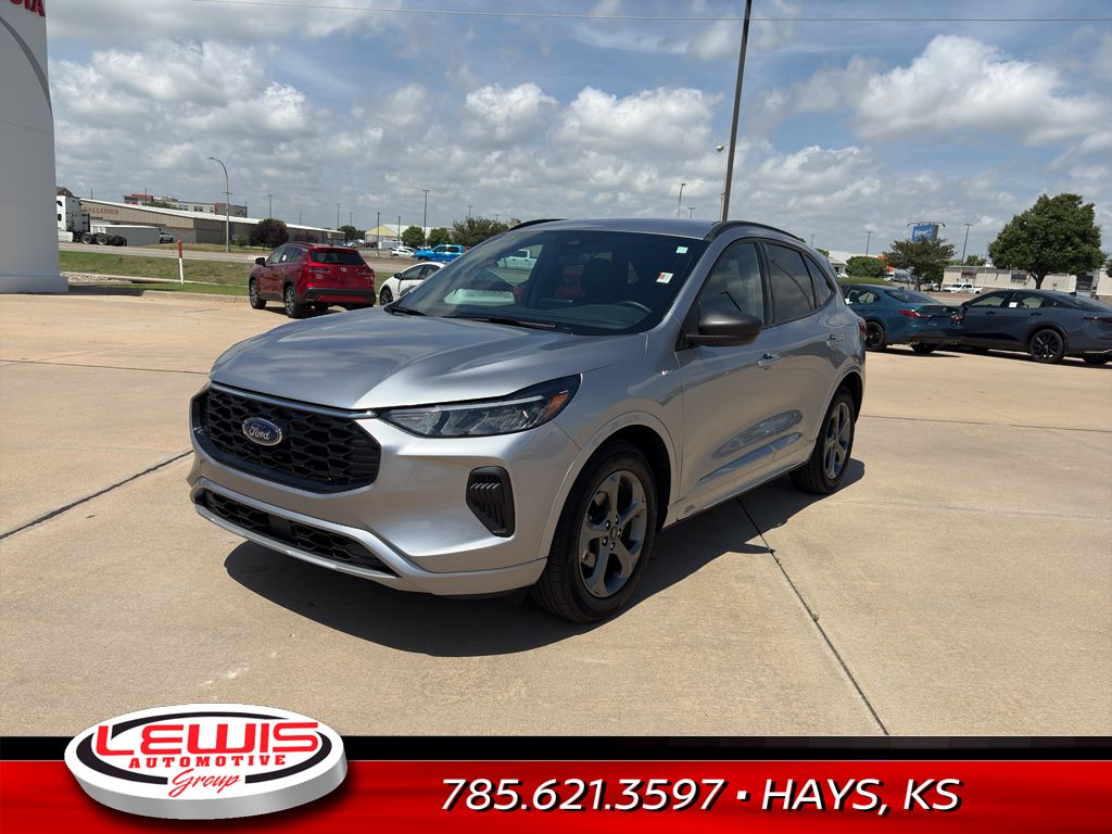 2024 Ford Escape ST-Line photo 3