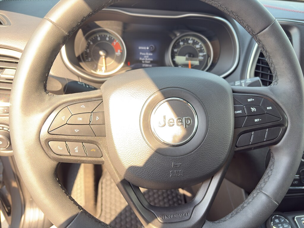 2022 Jeep Cherokee Trailhawk photo 3