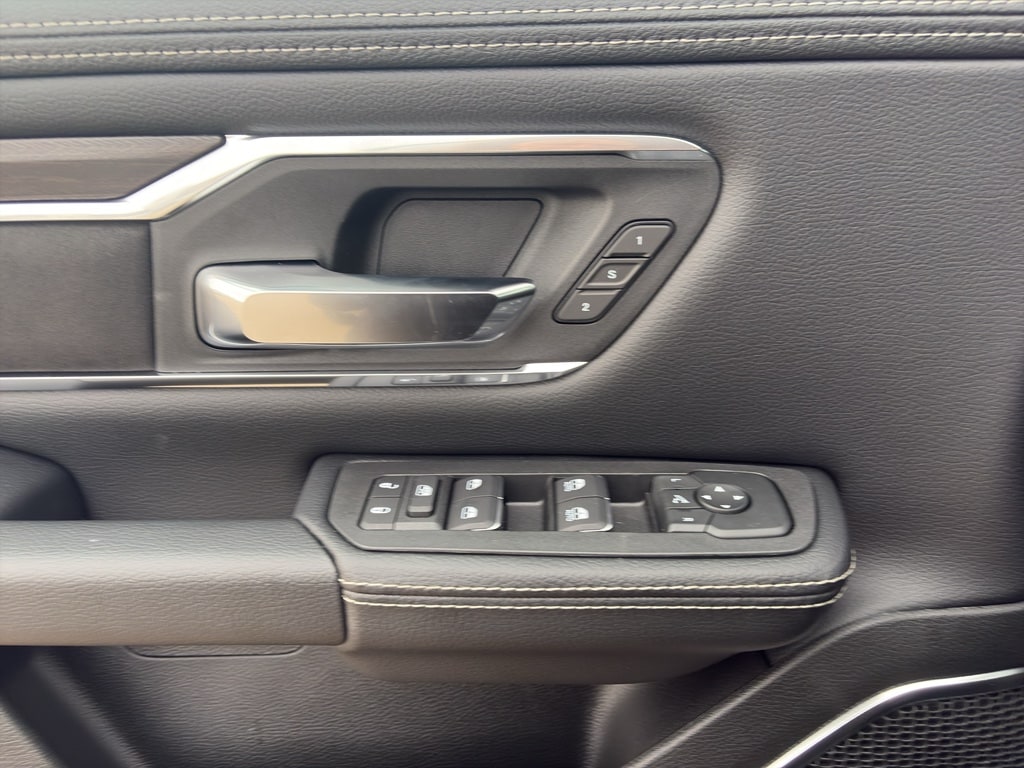 2026 RAM 1500 Laramie - Photo 8
