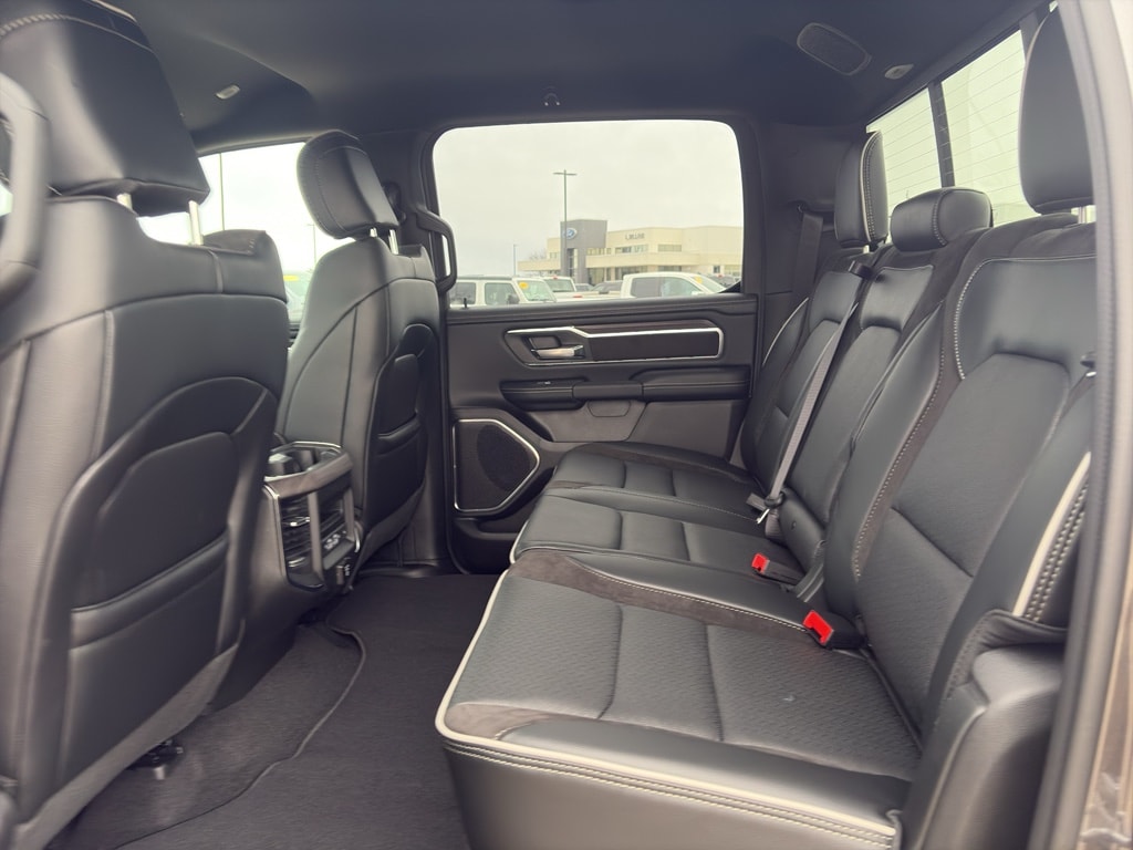2026 RAM 1500 Laramie - Photo 11
