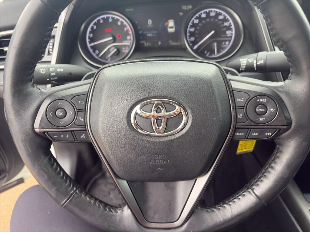 2023 Toyota Camry SE photo 4