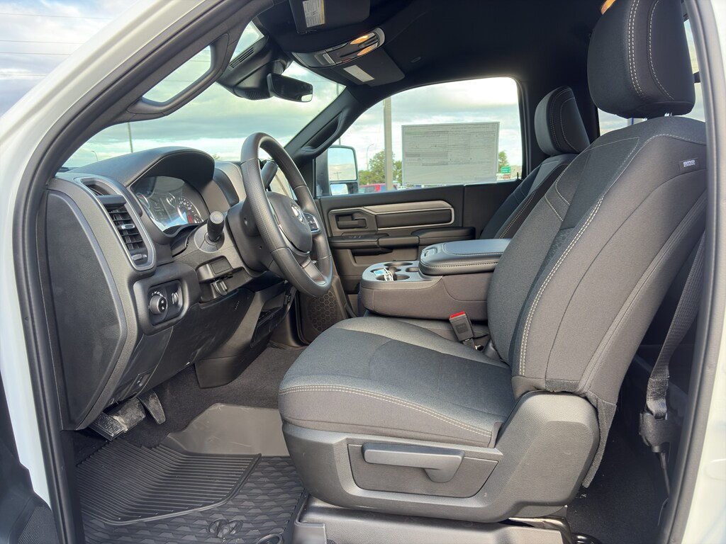 2026 RAM 2500 Tradesman - Photo 9
