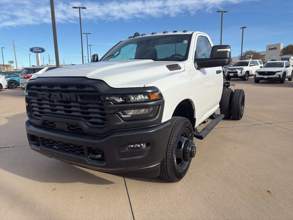 New 2026 Ram 3500 Chassis Tradesman/Big Horn Pickup