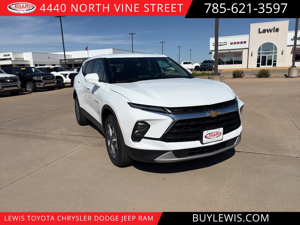 2025 Chevrolet Blazer 2.0T 2LT FWD's photo