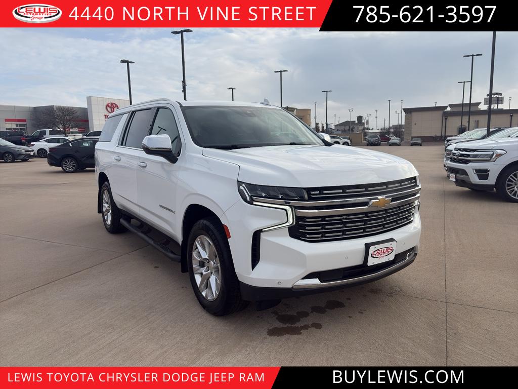 2022 Chevrolet Suburban Premier's photo