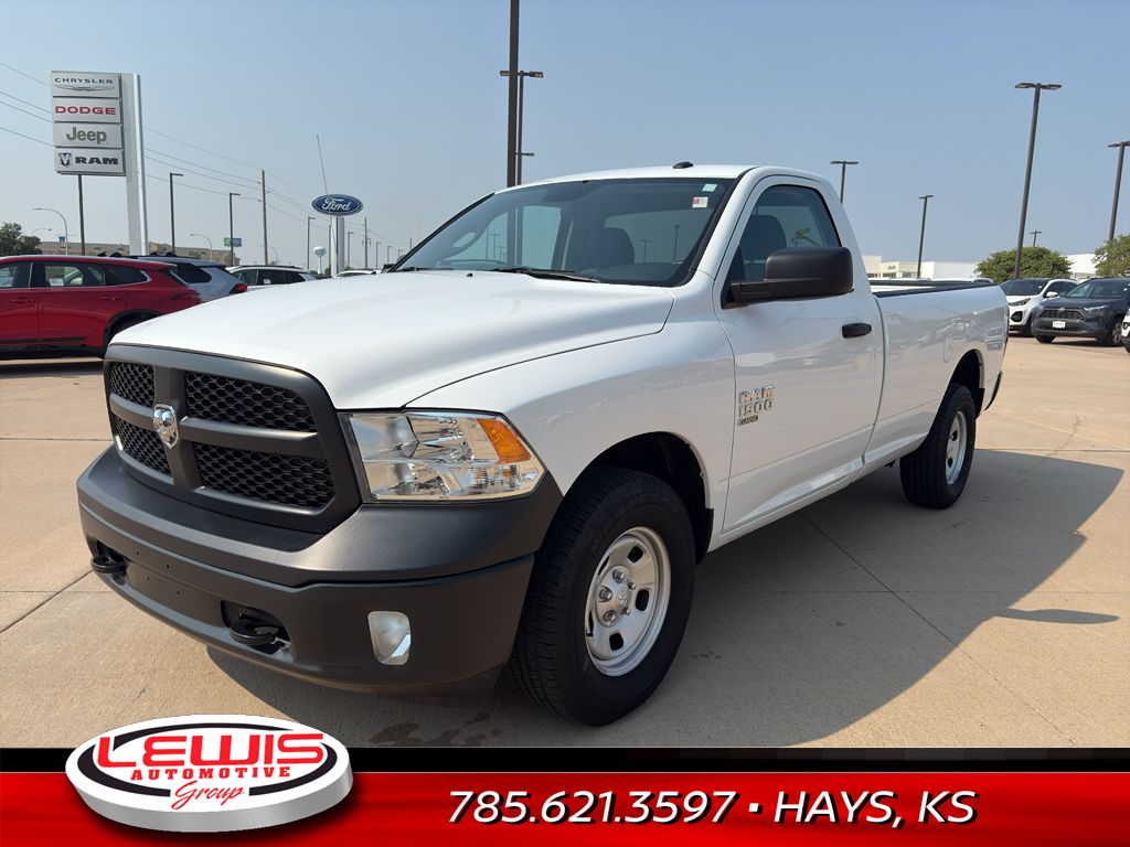 2023 Ram 1500 Classic Tradesman photo 3