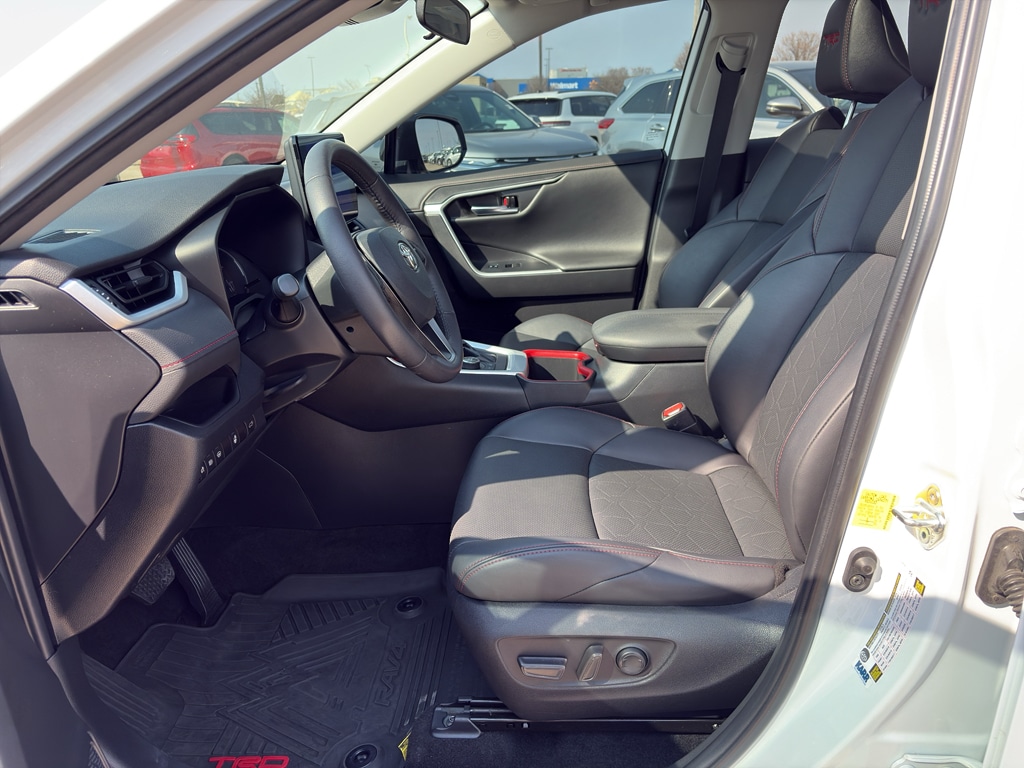 2023 Toyota RAV4 TRD Off-Road - Photo 9