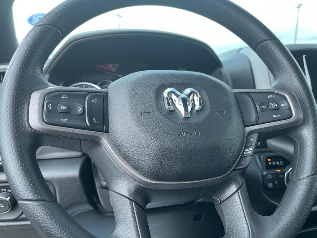 2024 Ram 2500 Tradesman photo 4