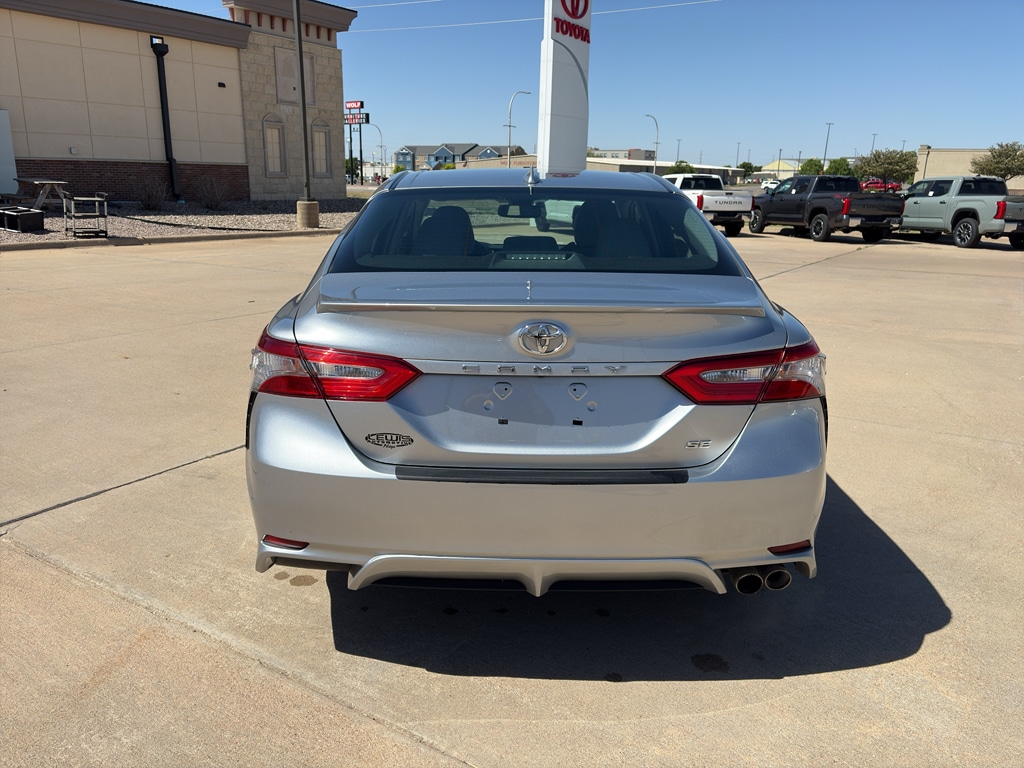 Used 2018 Toyota Camry SE with VIN 4T1B11HK6JU064941 for sale in Hays, KS