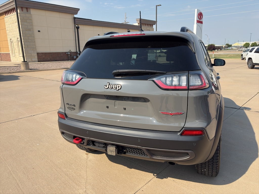 Used 2022 Jeep Cherokee Trailhawk SUV