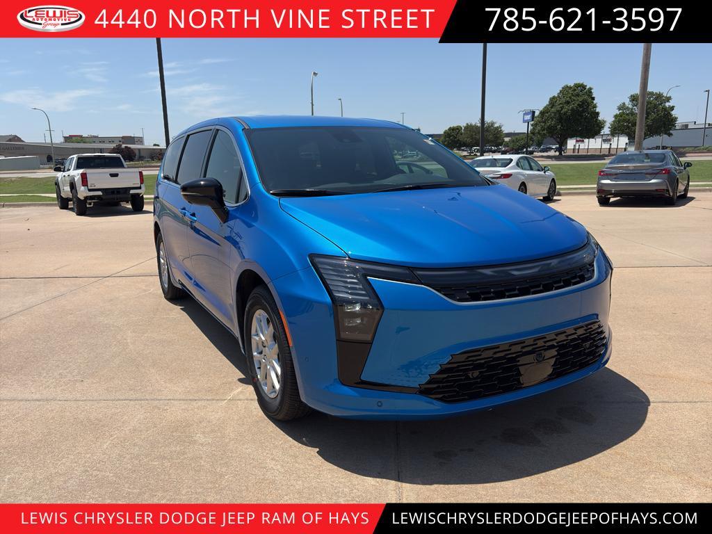 2027 Chrysler Pacifica Select's photo
