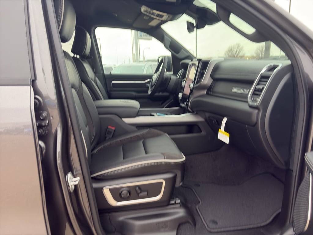 2026 RAM 1500 Laramie - Photo 14